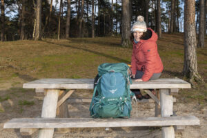 Pauze bij picknicktafel
